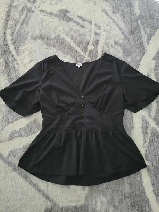 Kismet Tops - Kismet Black Peplum Button-Front Blouse Size L